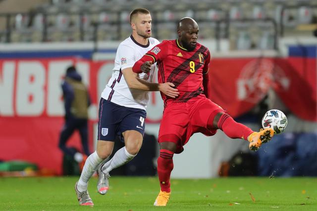 这优势太大了！利物浦英超12轮后领先曼城8分